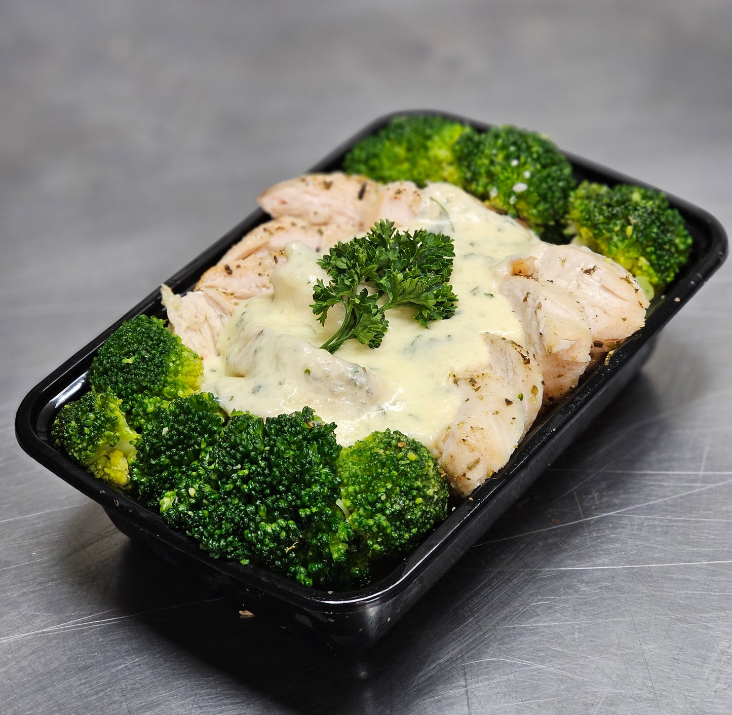 Power Bowl! Creamy Garlic Parmesan Chicken (50g protein!)