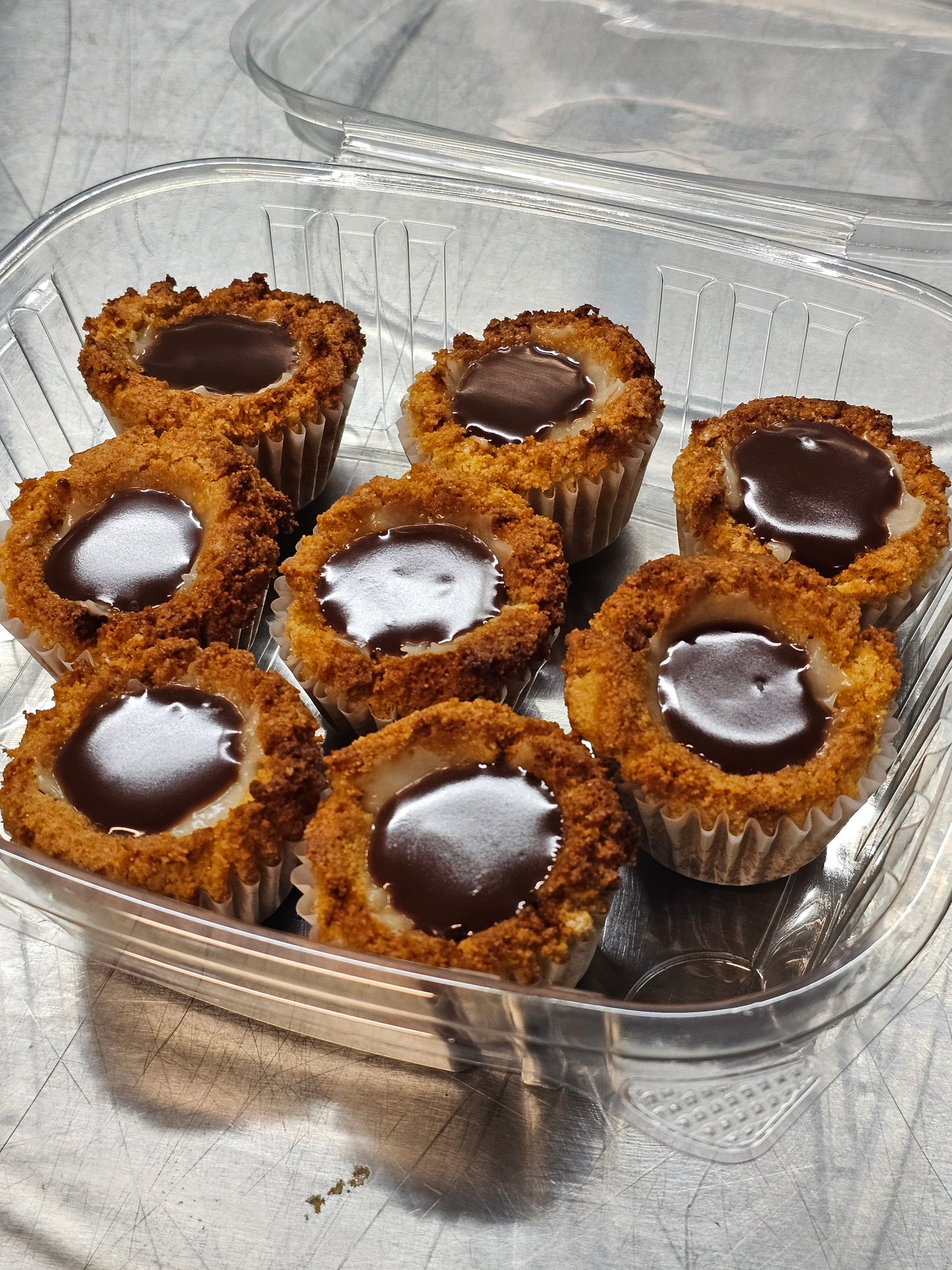Boston Cream Cookie Bites (8pk) (Net Carbs: 1.65g)