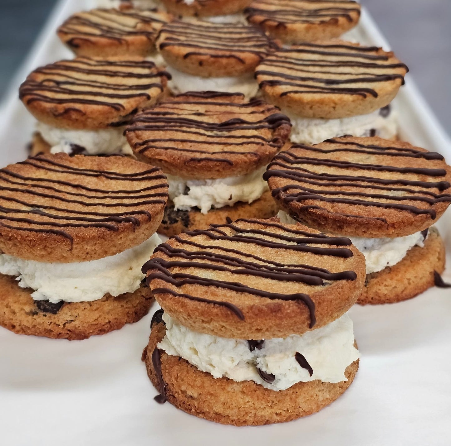 Cannoli-Filled Cookie Sandwich (2pk) (Net Carbs: 5g)