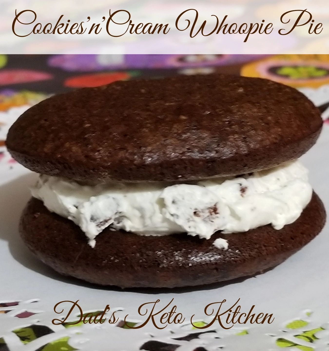 Tasty and nutritious keto Cookies'n'Cream Whoopie Pie (4pk), crafted for a balanced diet