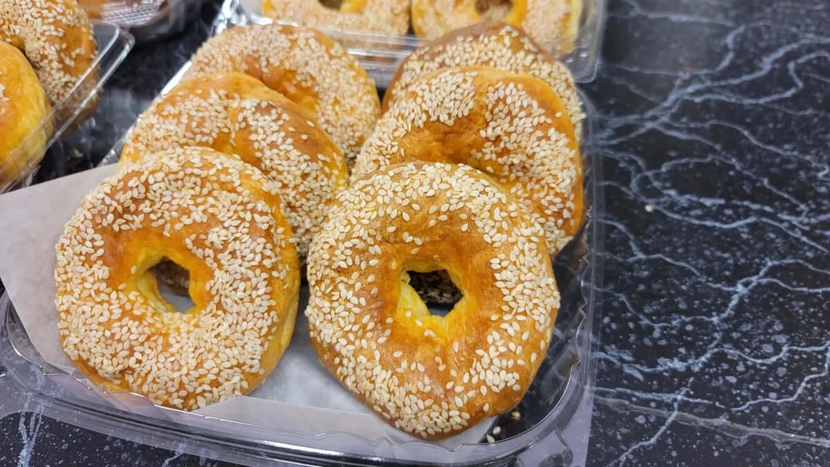 Low-carb and diabetic-friendly Keto Bagels - half dozen made with clean ingredients