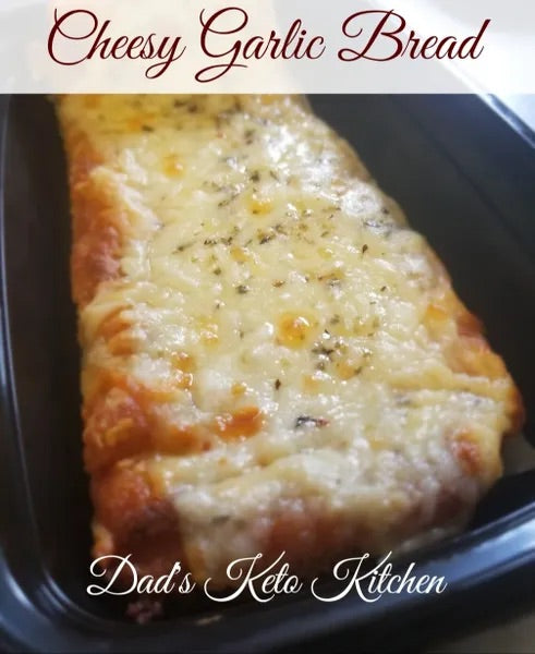 Premium gluten-free and low-carb Garlic Cheesy Bread w/Marinara (2 servings), perfect for any occasion