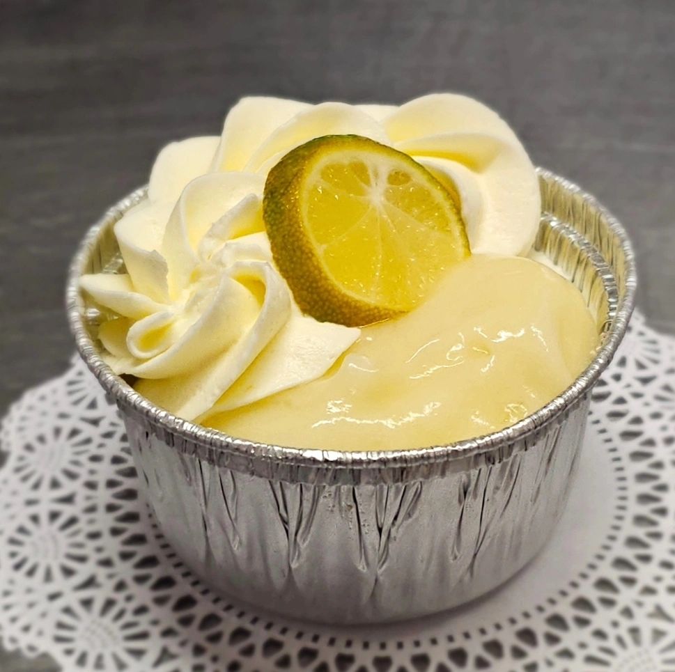 Tasty and nourishing keto-friendly Key Lime Mini-Cheesecake Pie without the carbs