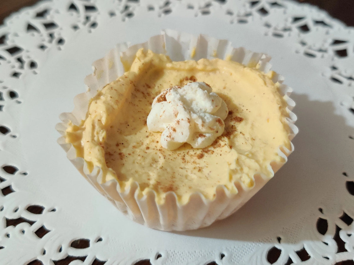 High-energy keto-friendly Pumpkin Spice Whipped Cups to fuel your day