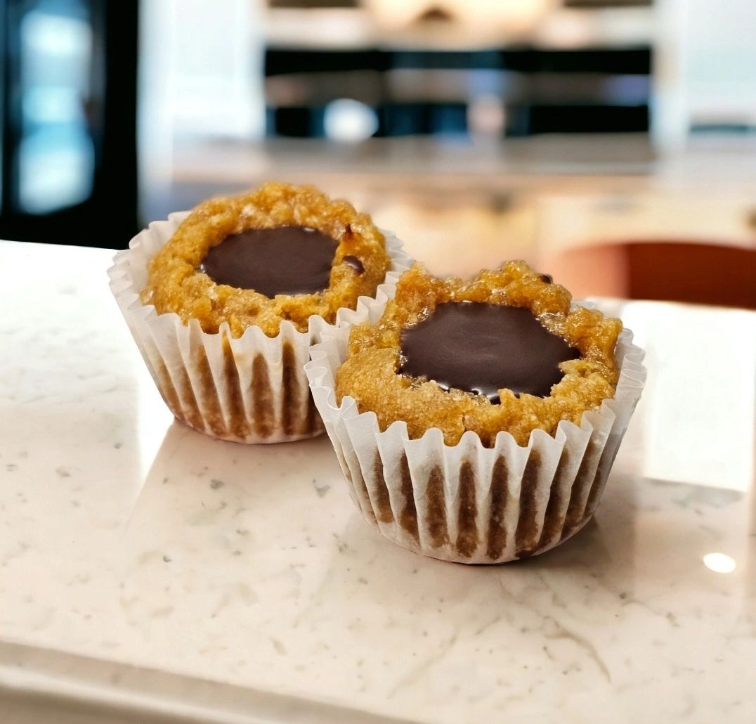 Wholesome, high-fat keto Peanut Butter Chocolate Cookie Bites (8pk) to keep you energized and satisfied