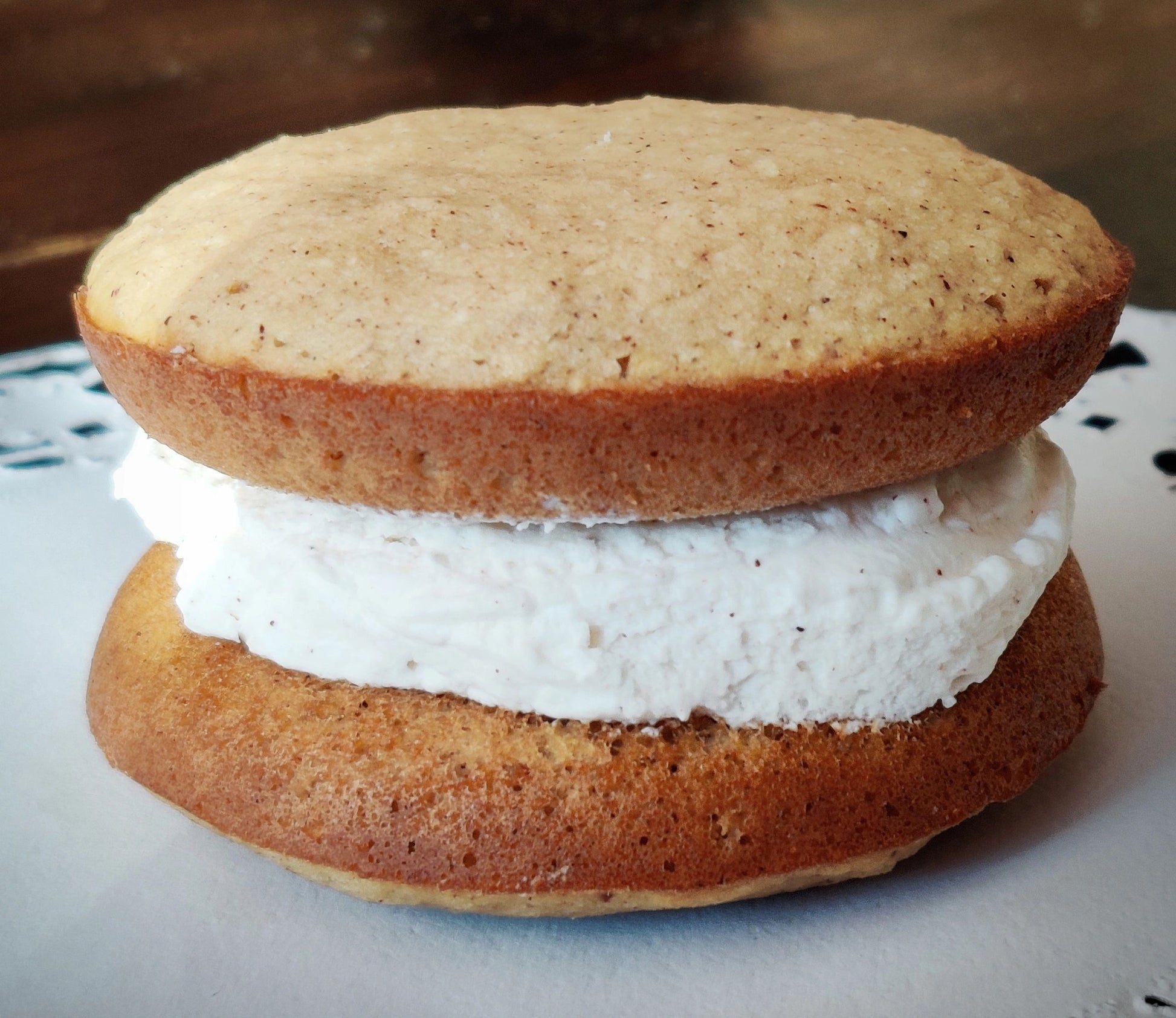 A delicious low-carb Apple Spice Whoopie Pies (4pk) on a classic favorite