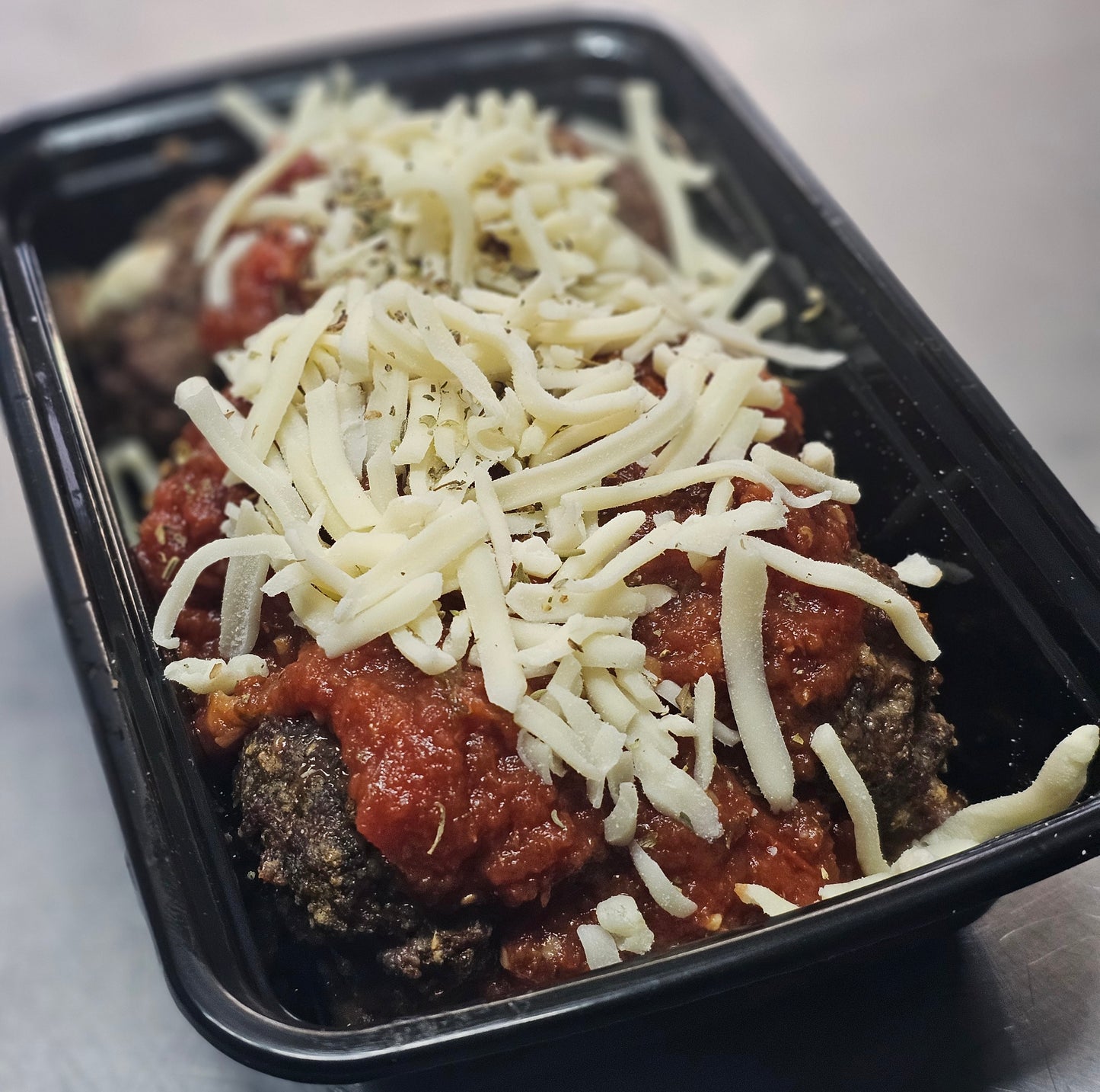 Mozzarella Stuffed Meatballs (3 servings)