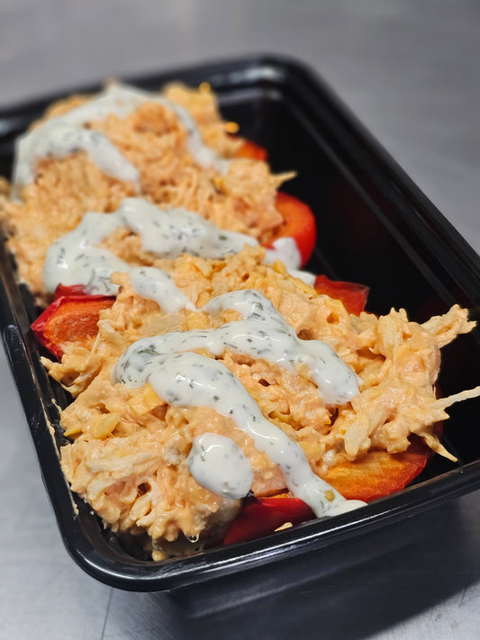 Buffalo Chicken Stuffed Peppers (Net Carbs: 9g)