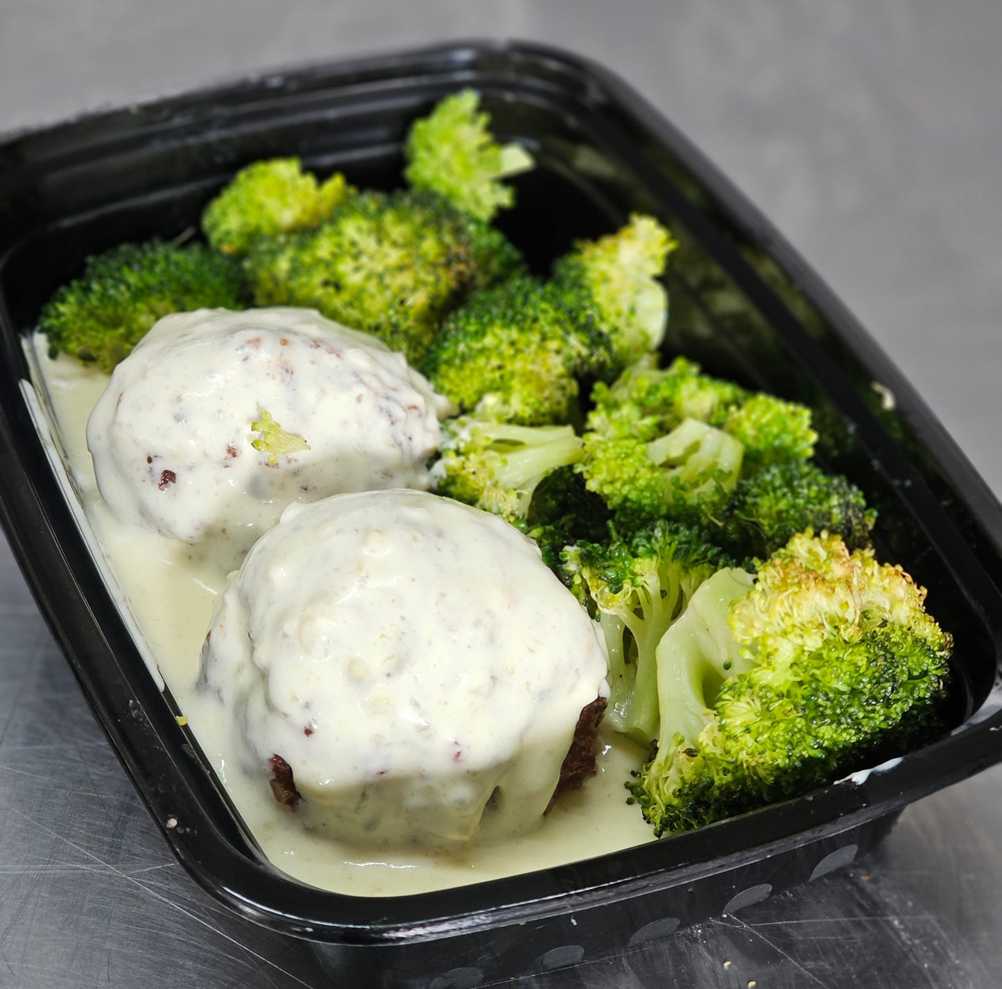 Garlic Parmesan Meatballs w/Roasted Broccoli (Net Carbs 4g)